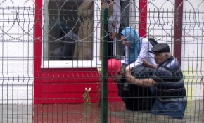 Pendik'teki bir anaokulunda mahsur kalanları itfaiye kurtardı