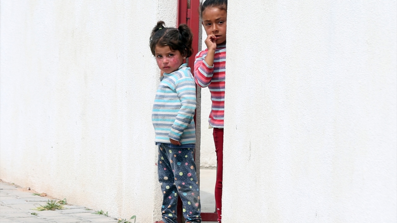 Evlerine hasret yaşıyorlar