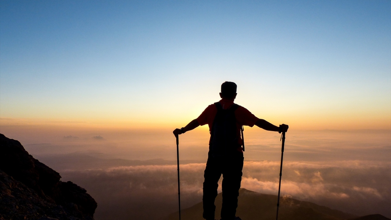 Yaşlısından genci ve çocuğuna her yaş grubundan doğaseverin buluştuğu, engellilerin de katıldığı etkinlikte, Aksaray`dan üç aylık bebekleriyle kampa gelen aile ilgi odağı oldu.
