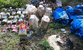 Şırnak'ta teröristlere ait bulunan yaşam malzemeleri imha edildi