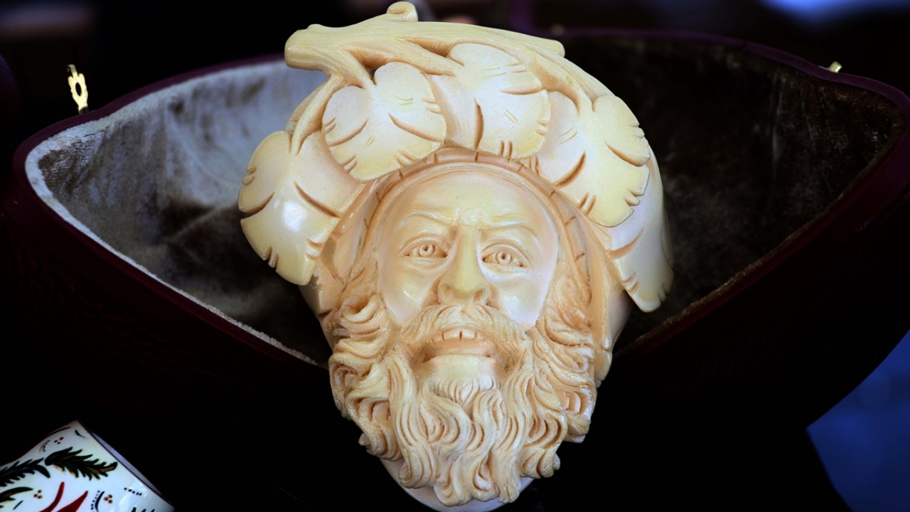 Kayseri Turizm İşletmecileri Derneği (KAYTİD) Başkanı Ali Koray Özandaç, yaptığı açıklamada, geleneksel el sanatlarını gelecek nesillere aktarmayı amaçladıklarını belirtti.