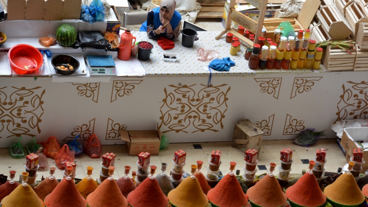 Pazar, dünyanın dört bir tarafından turistlerin de gözde uğrak yerleri arasında yer alıyor. 