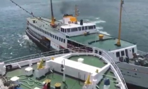 İstanbul Boğazı'nda faciadan dönüldü