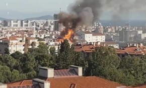 Üsküdar'da binada yangın