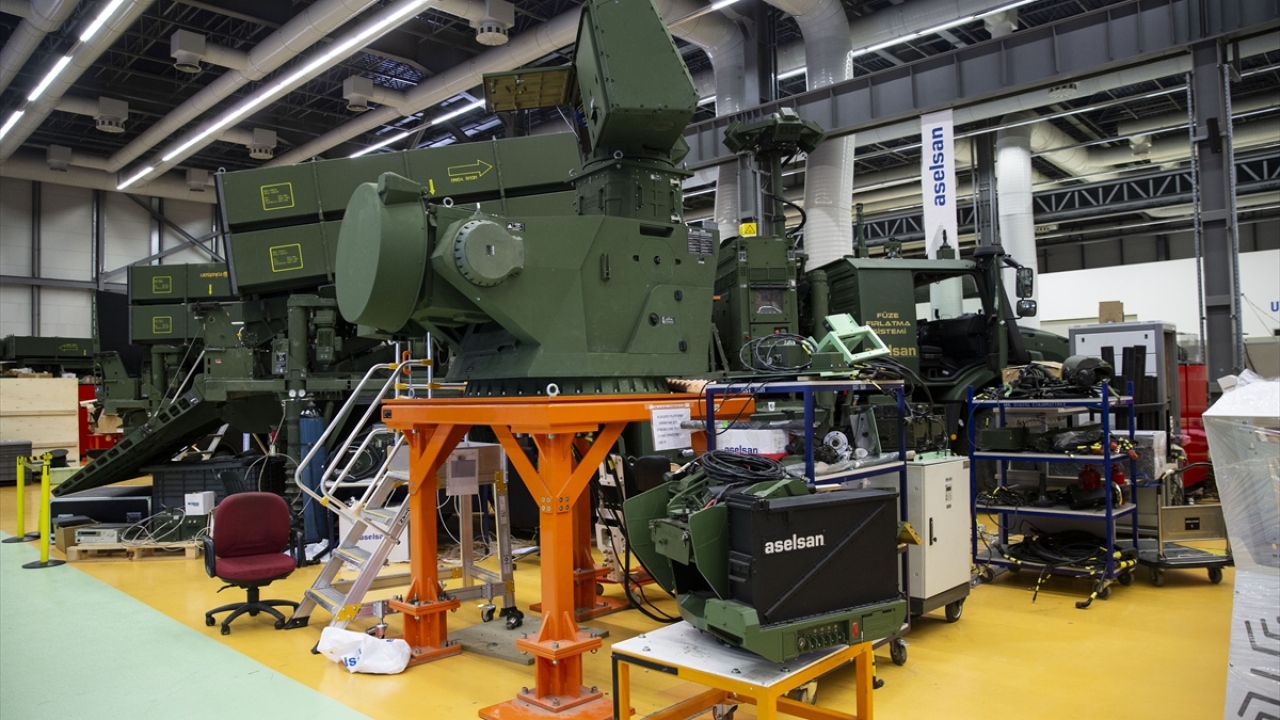 ASELSAN Kurumsal Yönetim Genel Müdür Yardımcısı Doç. Dr. Hakan Karataş, Milli Eğitim Bakanlığı Mesleki ve Teknik Eğitim Genel Müdürlüğü ile ASELSAN arasında Mesleki ve Teknik Eğitim İş Birliği Protokolü`nün imzalandı.