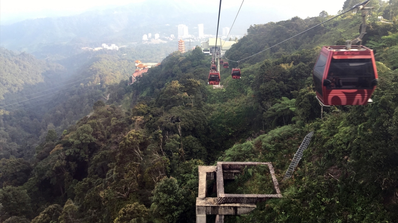 Genting Highlands beldesi, Malezyalı girişimci ve iş insanı Lim Goh Tong`un inisiyatifiyle 1965`te inşa edilmeye başlandı.