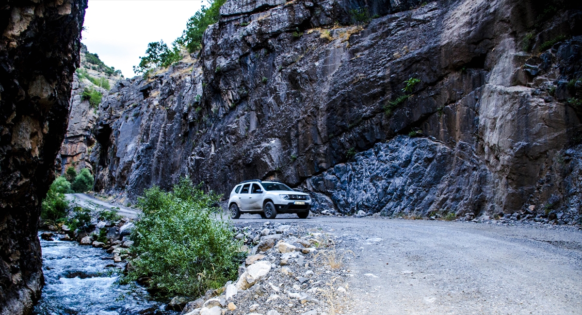 Doğal güzelliklere sahip Beytüşşebap tarihi ve kültürel varlıkları, zengin mutfağı, misafirperverliğiyle de turizme kazandırılmayı bekliyor.