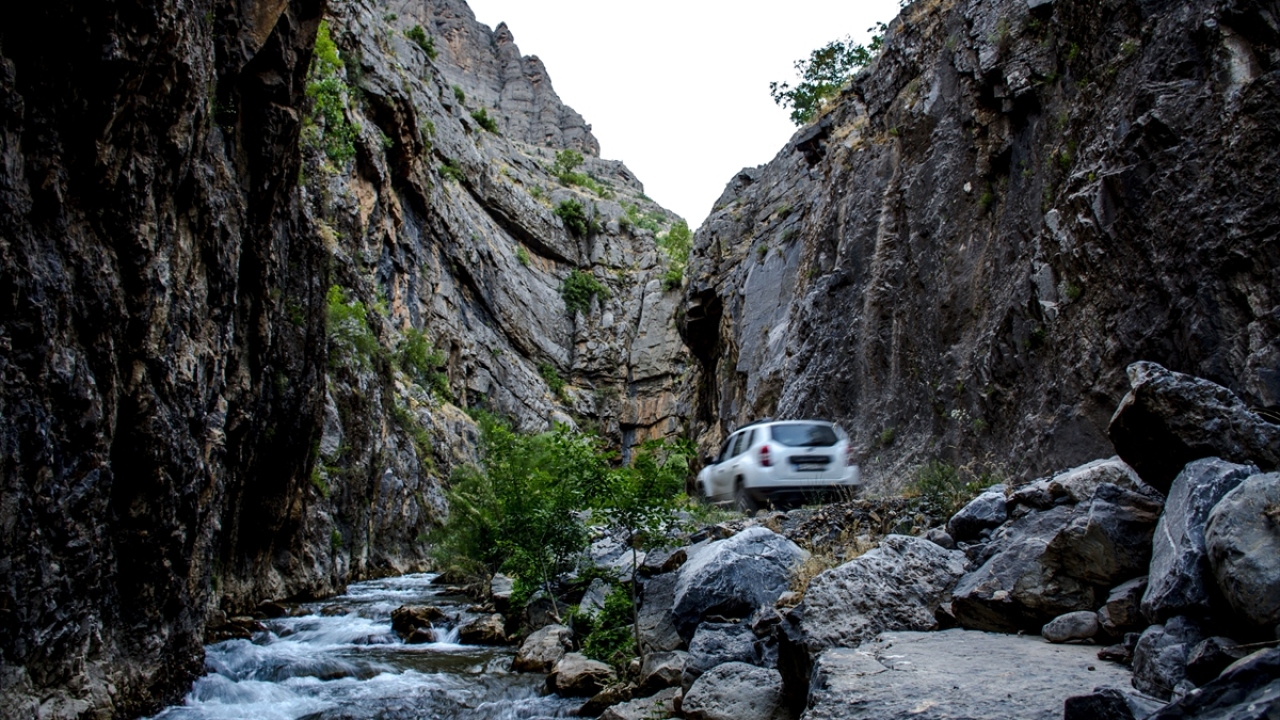 Kaymakam İsmail Pendik, geçmişte ilçenin çekinilen bir yer olarak anıldığını ifade ederek, Beytüşşebap`ın artık korkulacak bir yer olmadığını söyledi.