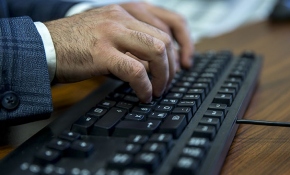 Dünya klavye şampiyonu Celal Aşkın yeni zaferler peşinde