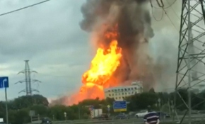 Rusya'da enerji santrali alev alev yandı