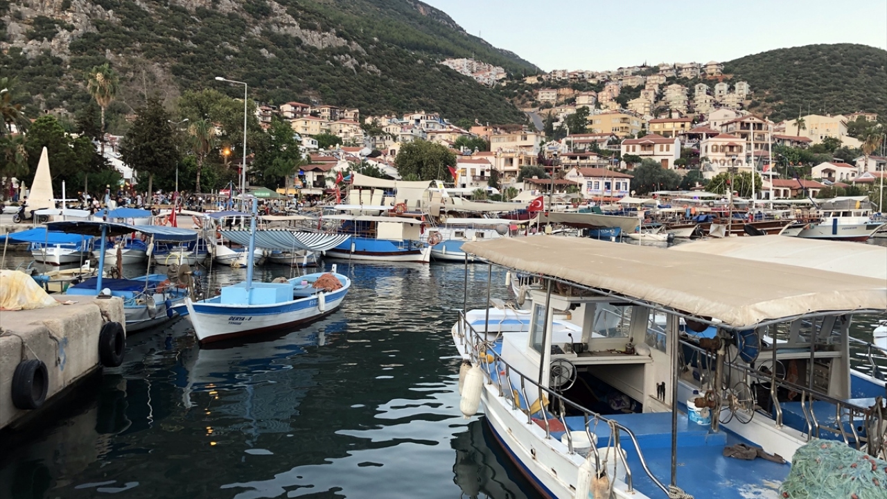 "Dünyanın dört bir yanından Kaş`a geliyorlar"