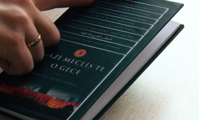 15 Temmuz'da Meclis'teki destansı direniş "akıllı kitap" oldu