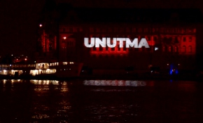 Şanlı direniş Haydarpaşa Garı'nın duvarlarına yansıtıldı