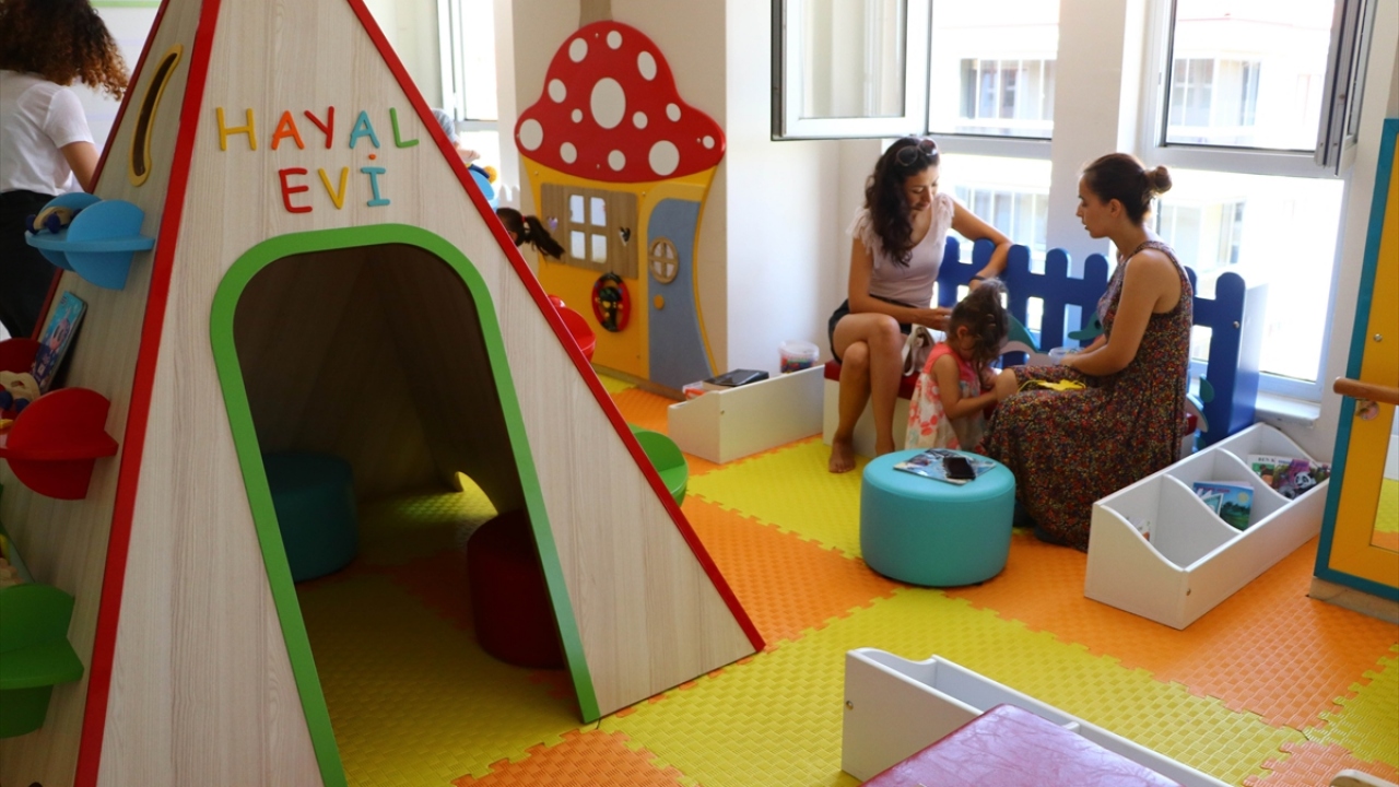 "Kütüphaneler her yaşa hizmet ediyor"