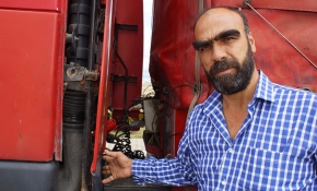 Motoruna yuva yapan kuşlar için tırını 45 gün çalıştırmadı