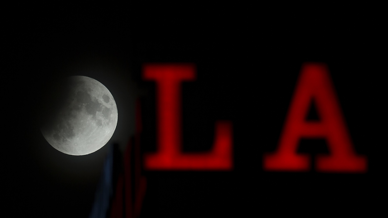 İstanbul`da "Parçalı Ay Tutulması"