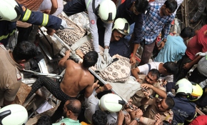 Hindistan'da çöken binada ölü sayısı 14'e çıktı