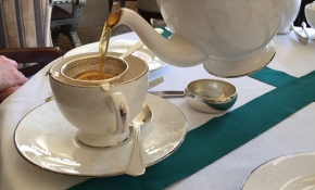 Londra'da bir bardak çayın bedeli: 200 dolar