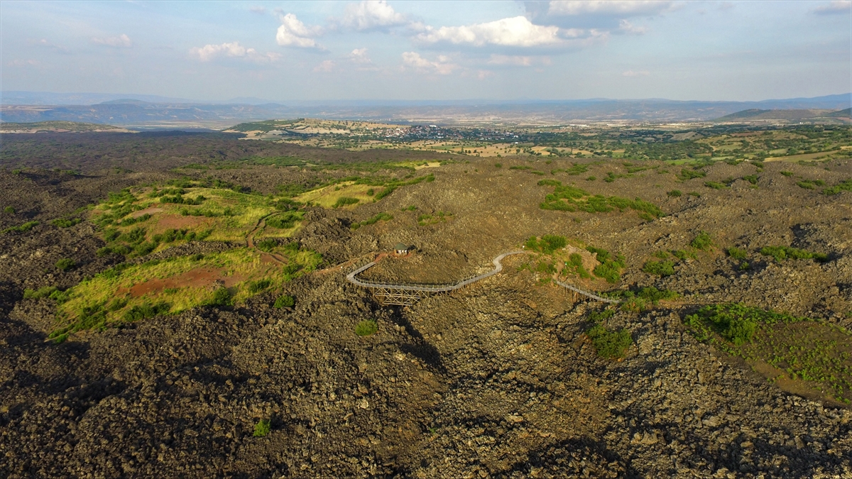 Kula Belediye Başkanı Hüseyin Tosun da jeoparkın 4 yılda bir denetlendiğini aktardı. 