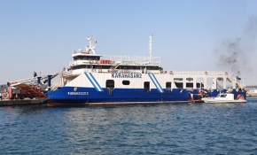 Çanakkale Boğazı'nda sefer yapan feribotta yangın