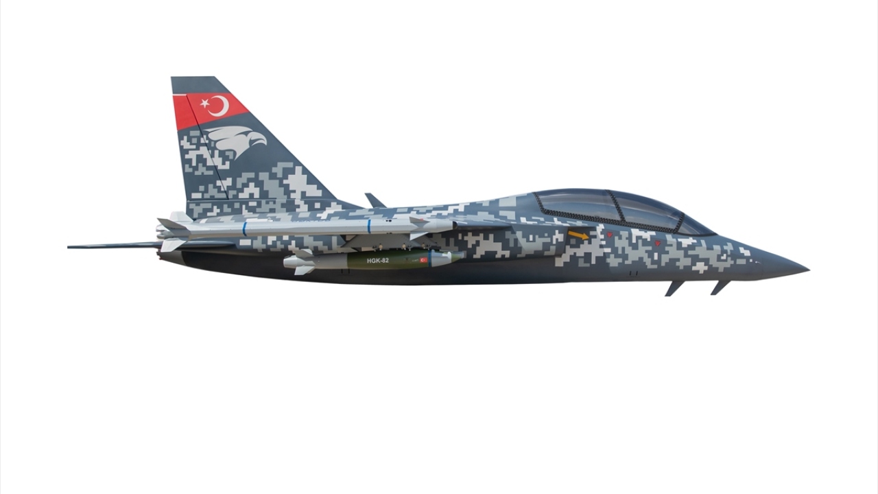 Alınan bilgiye göre, Türkiye`nin ilk süpersonik jet eğitim uçağı projesi Hürjet için kritik olan Ön Tasarım Gözden Geçirme (Preliminary Design Review/PDR) aşaması başarıyla sonuçlandı.