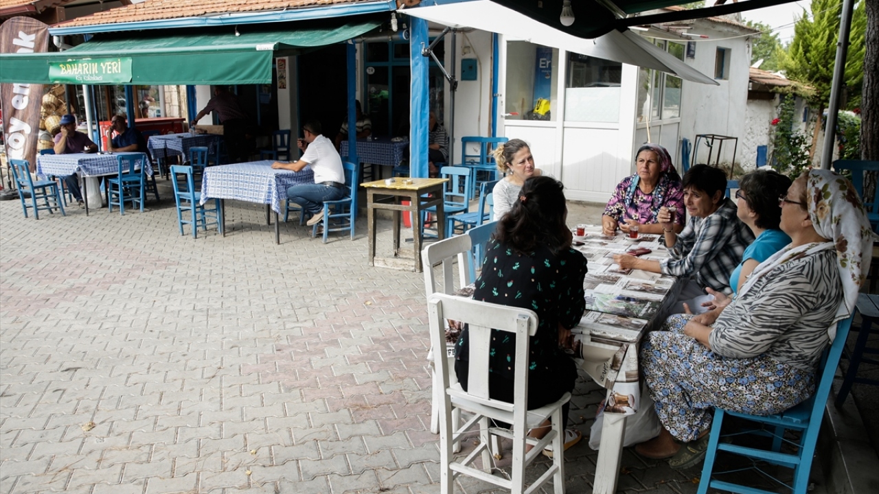Akrabaları ve arkadaşlarının tavsiyesiyle Barbaros`tan ev alan kadınlar, köy yaşantısına da çabucak ayak uydurdu. Kimi bahçesinde organik ürün yetiştirdi, kimi kümeste tavuk beslemeye başladı.