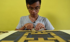 Video oyunlarını karton ile yeniden canlandıran Vietnamlı genç