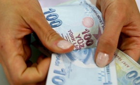 Memur emeklilerine maaş farkları ödenmeye başladı