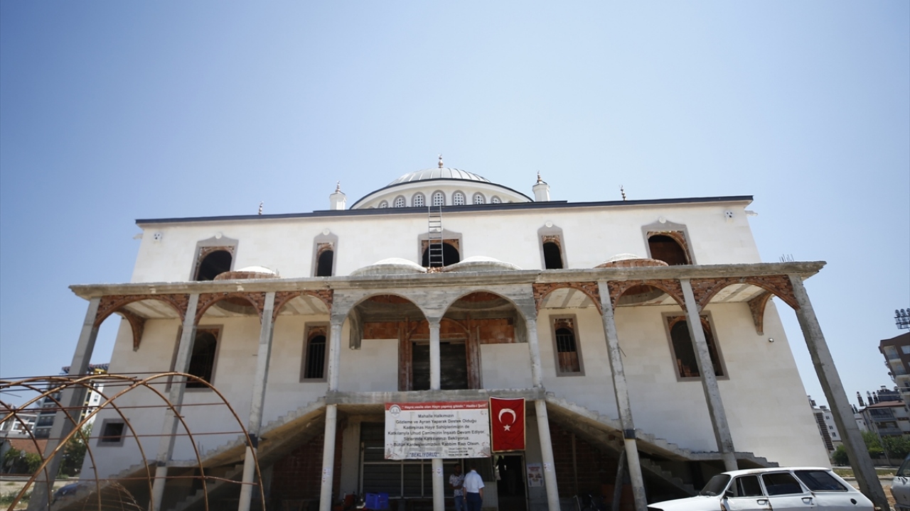 "Yaşayaşan bir cami" 