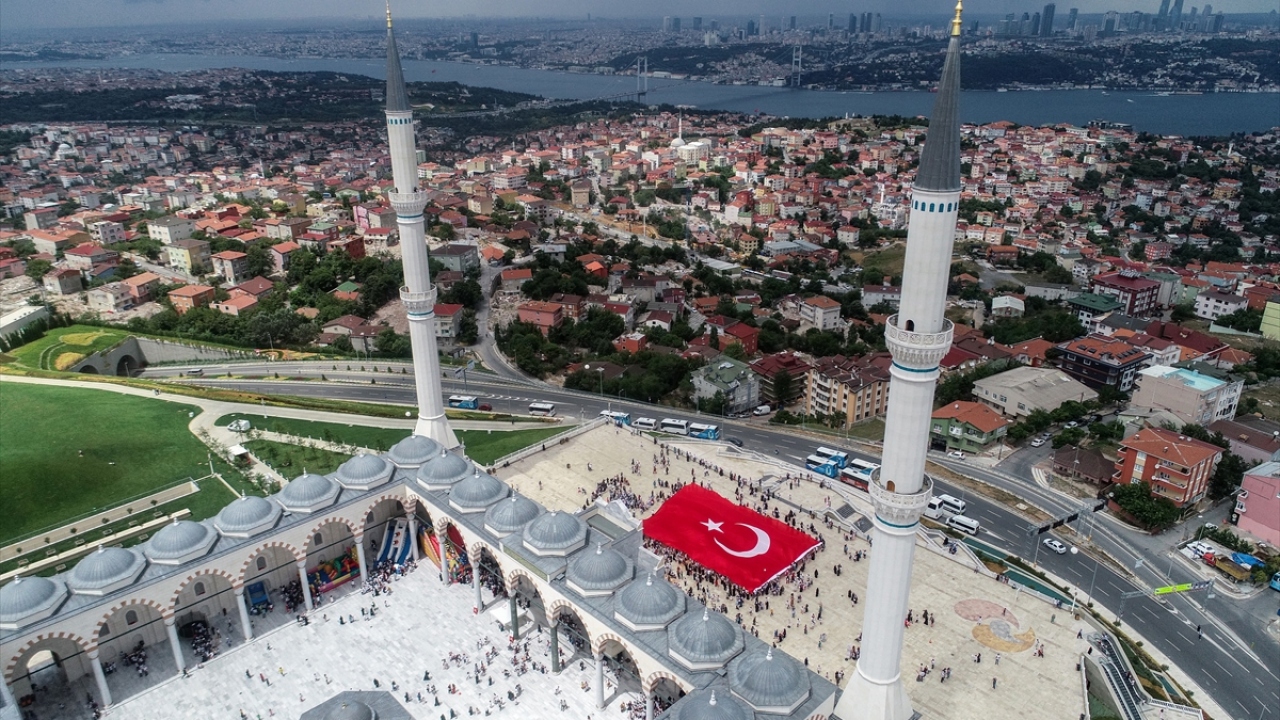 "Camiler çocuklarla daha güzel"