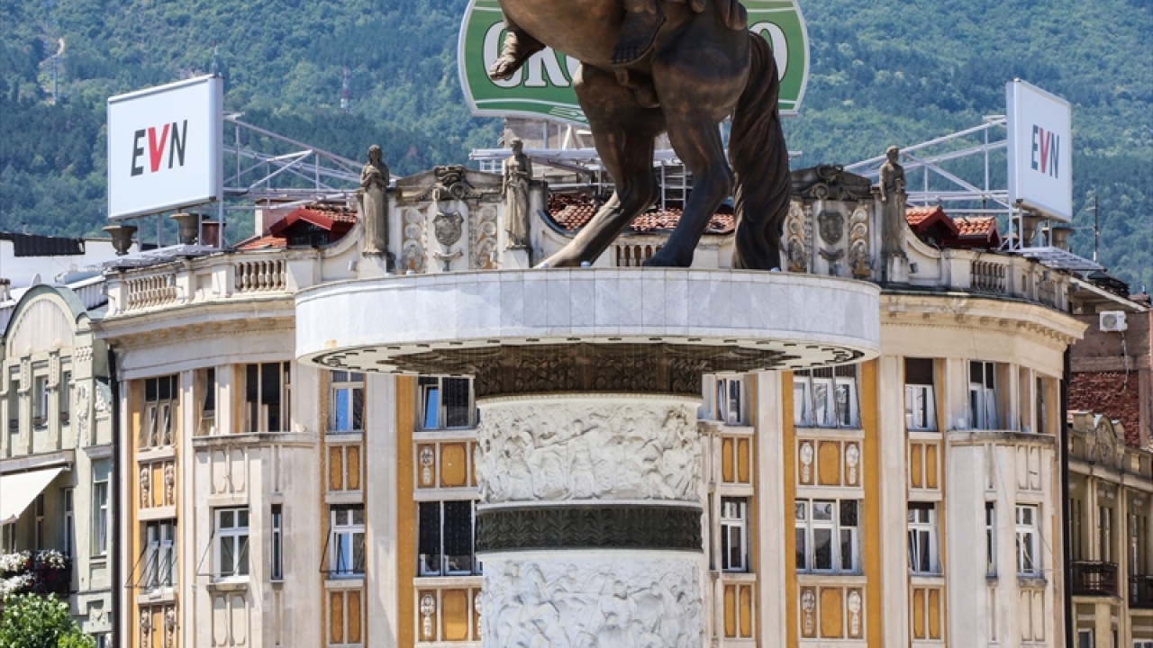 Üsküp, Osmanlıların Balkanlar`daki hakimiyetinin sona ermesiyle Yugoslavya döneminde yeni bir yüze kavuşmaya başladı.