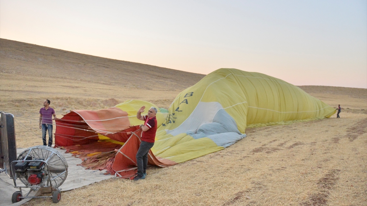 DİKA Genel Sekreteri Yılmaz Altındağ da Mardin`in bir dünya kenti olduğunu belirterek, turizme önemli katkısı olacağına inandığı bu etkinliğe her zaman destek vermeye hazır olduklarını aktardı.