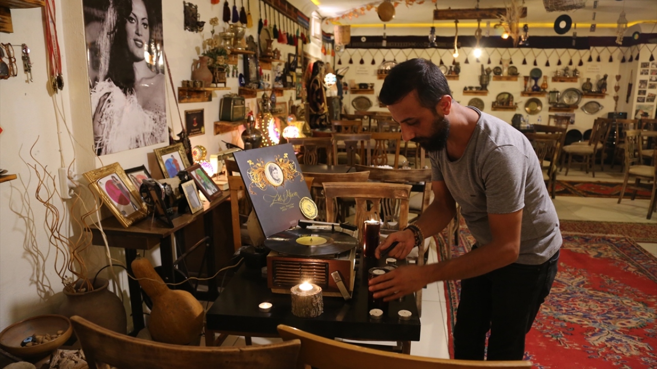 "Ona duyduğum özlemi sakladığım eşyalarıyla gideriyorum"