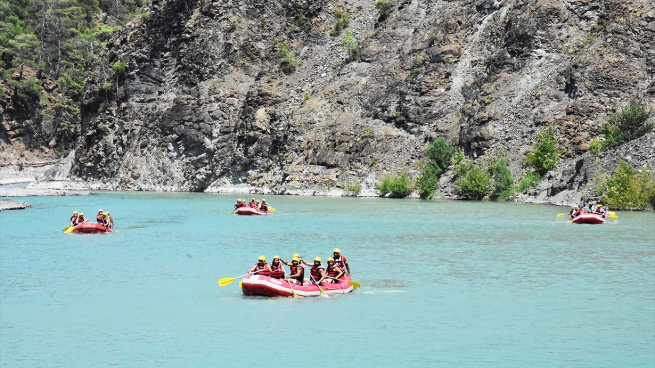 Reyhan Kürkçü de çok keyifli bir gün yaşadıklarını ifade ederek, "Herkese tavsiye ederim. Heyecan, adrenalin yüksekti, çok güzeldi." diye konuştu.
