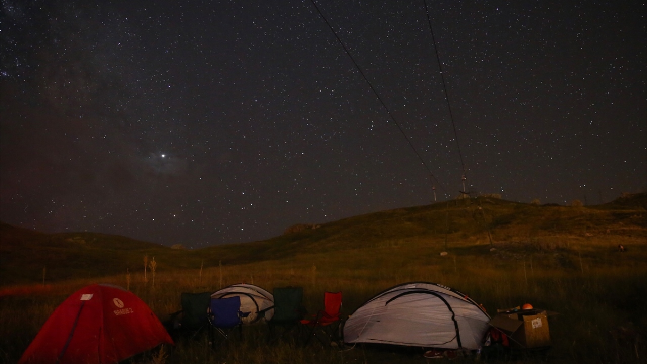 TÜBİTAK Başkanı Prof. Dr. Hasan Mandal da 22. Ulusal Gökyüzü Gözlem Şenliği`ne olan ilginin her yıl arttığını söyledi.