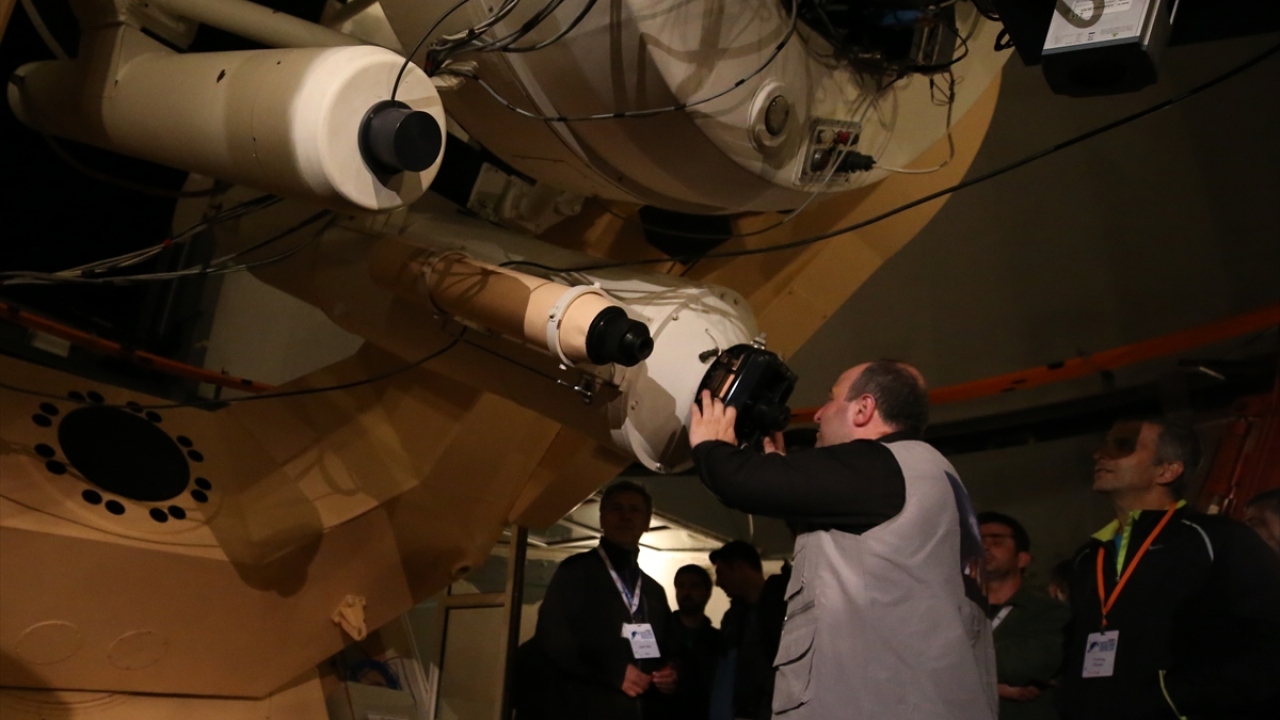 Varank, TUBİTAK Ulusal Gözlem Evi`nde incelemelerde bulundu.