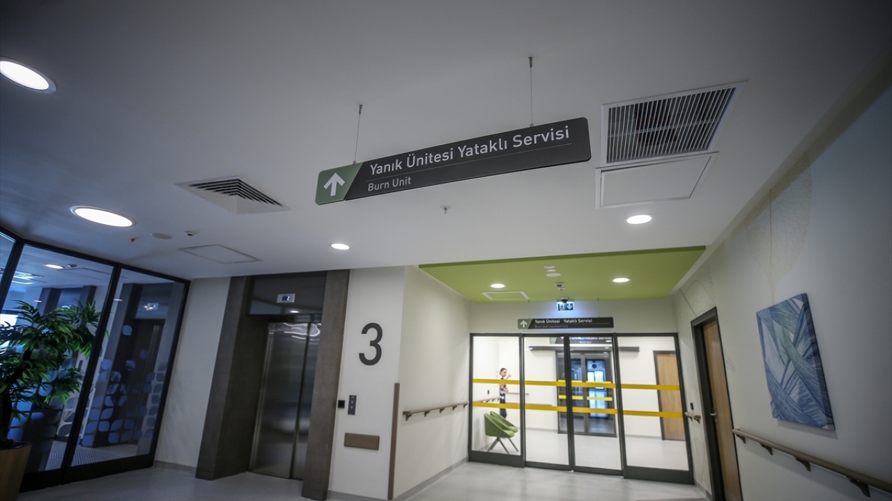 Vatandaşlardan Mehmet Ali Duman (34), yaptığı açıklamada, eşinin rahatsızlığı dolayısıyla hastaneye geldiğini söyledi. 