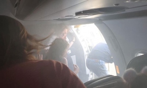 Kabini duman dolan yolcu uçağı acil iniş yaptı