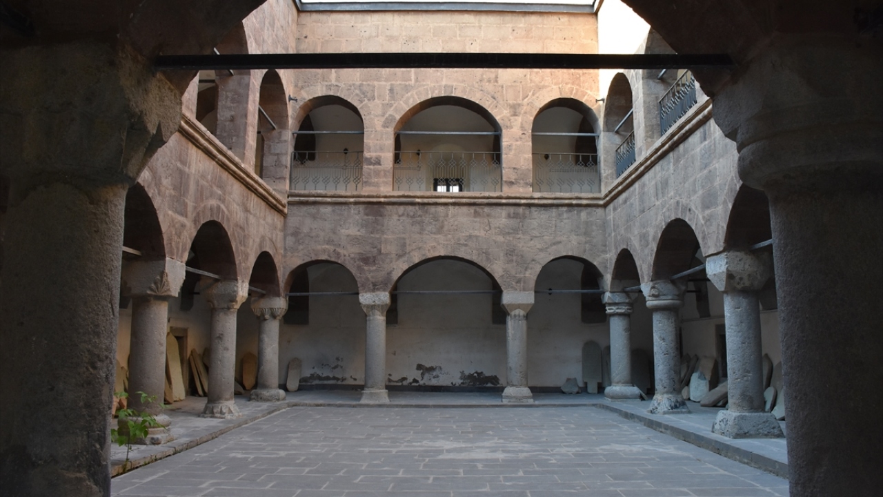 "Eski yapıların bir ruhu var."