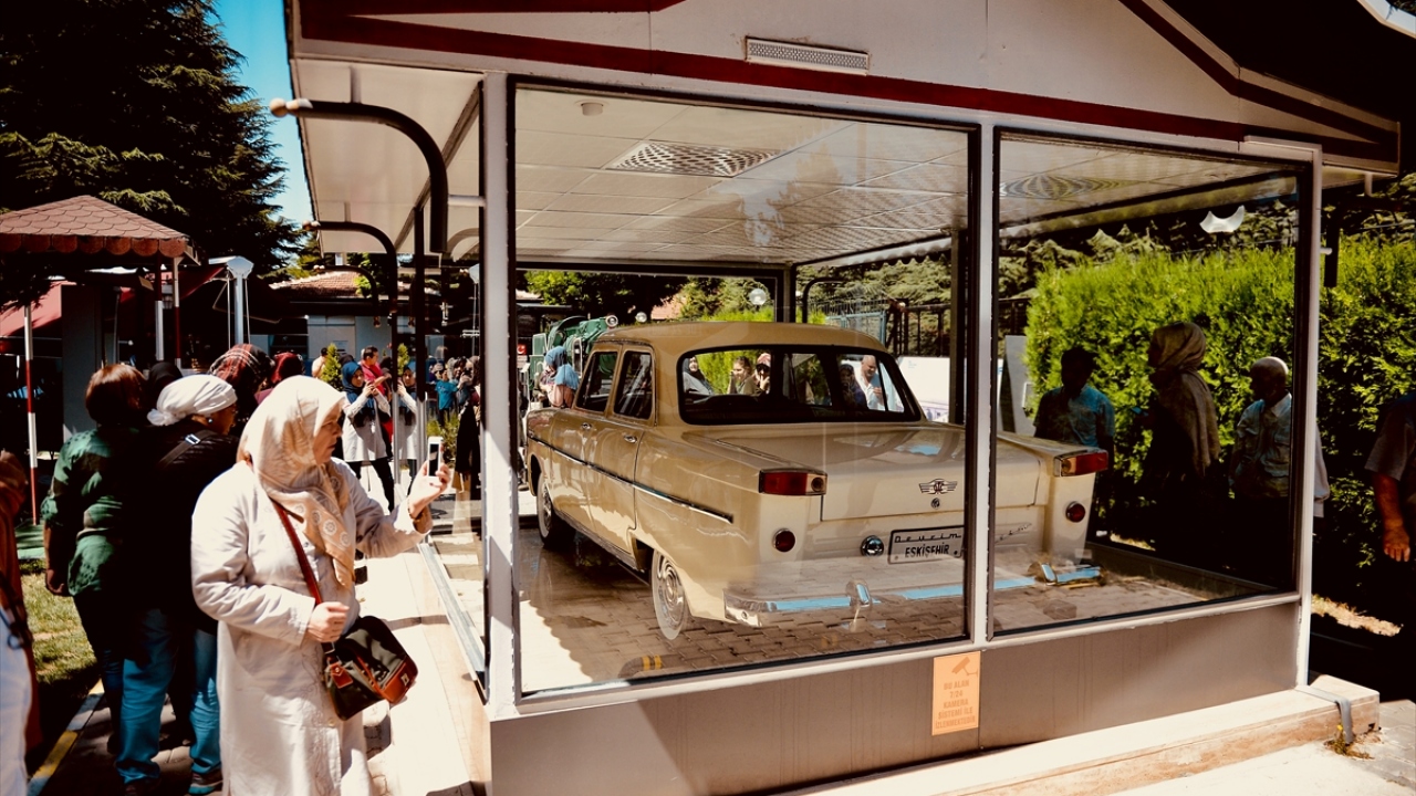 Kentte bir anaokulunda görev yapan ve öğrencilerine müzeyi gezdiren öğretmen Nesrin Butekin, yaptığı açıklamada, çocukların eğlenerek ve yaşayarak öğrenmesinin önemli olduğunu söyledi.