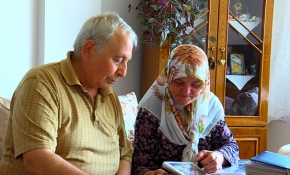 60 yıllık evli çift eski bayramları özlüyor