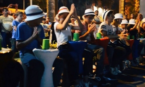 İlk tatil deneyimlerini müzikle yaşıyorlar