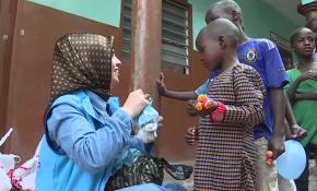 Togolu yetimlerin yüzünü Türkiye güldürdü