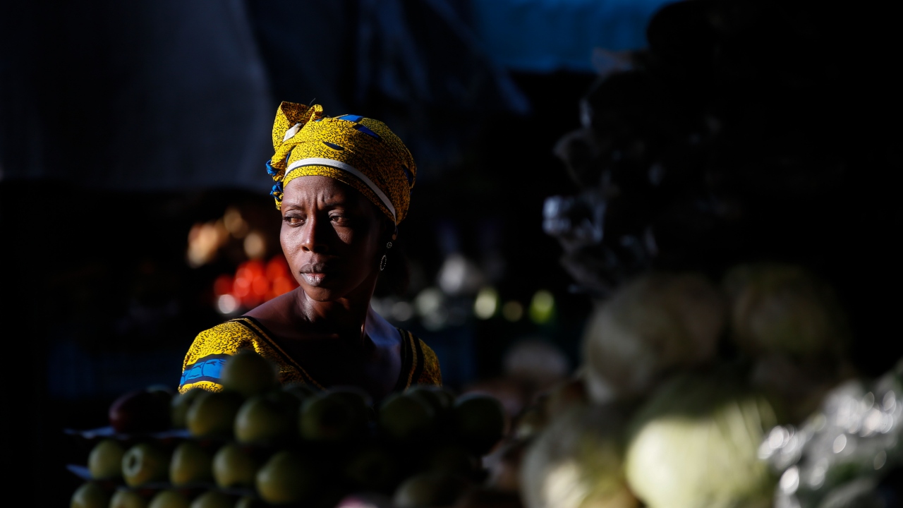 Ekonominin de merkezi konumunda bulunan Abidjan, ülkenin en hareketli şehri olma özelliğini taşıyor.