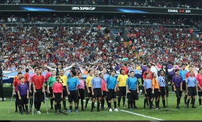 TRT Çocuk Korosu Süper Kupa öncesi konser verdi