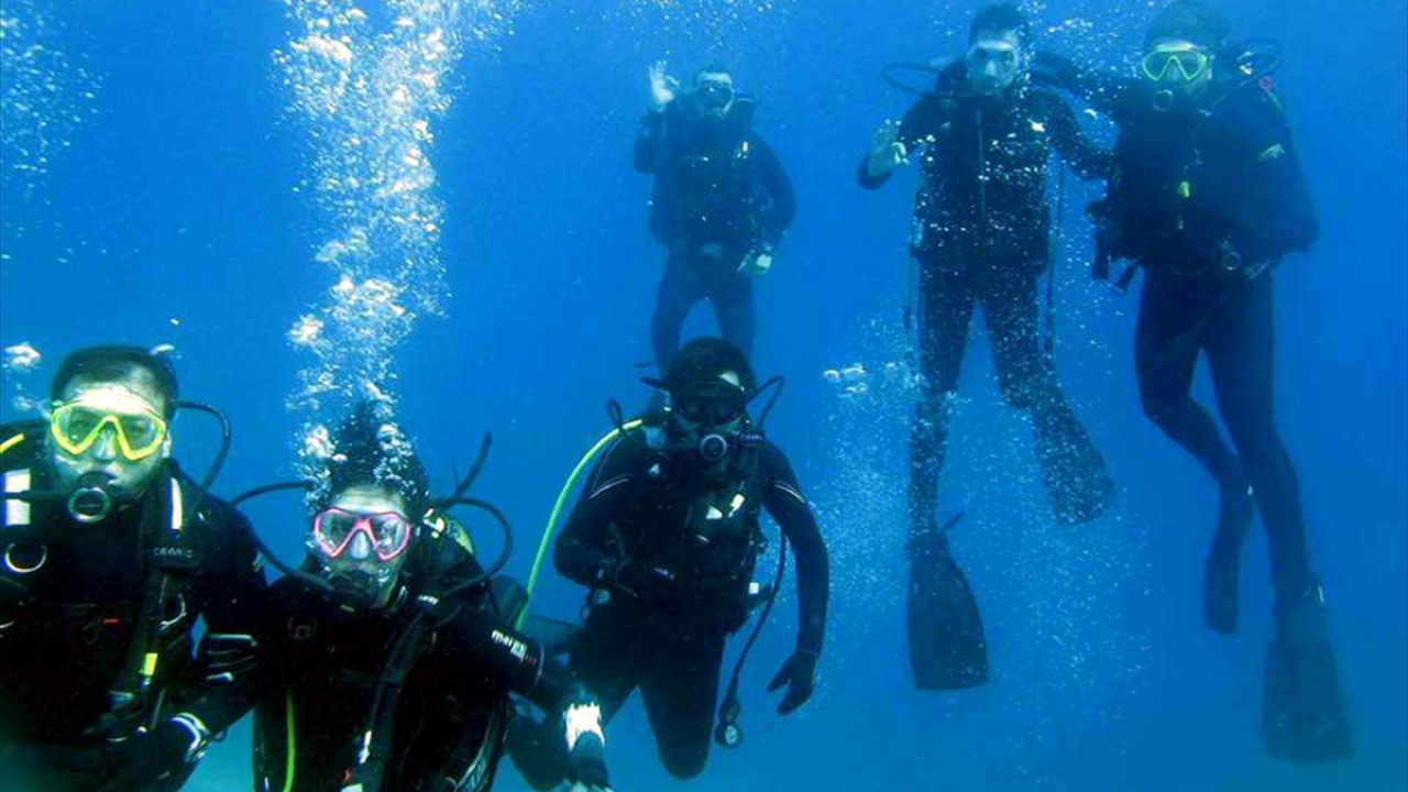 Bölgeye, Türkiye`nin yanı sıra Yunanistan, Bulgaristan ve Almanya`dan dalgıçlar geliyor.