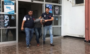 Sinyal kesici cihaz yardımıyla araçtan altın hırsızlığı