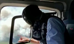 Bakan Pakdemirli, Karabağlar'daki yangını havadan inceledi