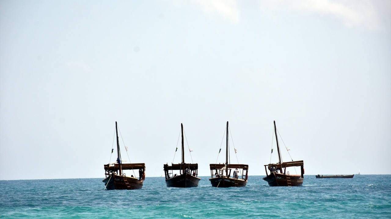 Geçmişte bütün Doğu Afrika`da hüküm sürmüş Zanzibar Krallığı`na da ev sahipliği yaptığı biliniyor.