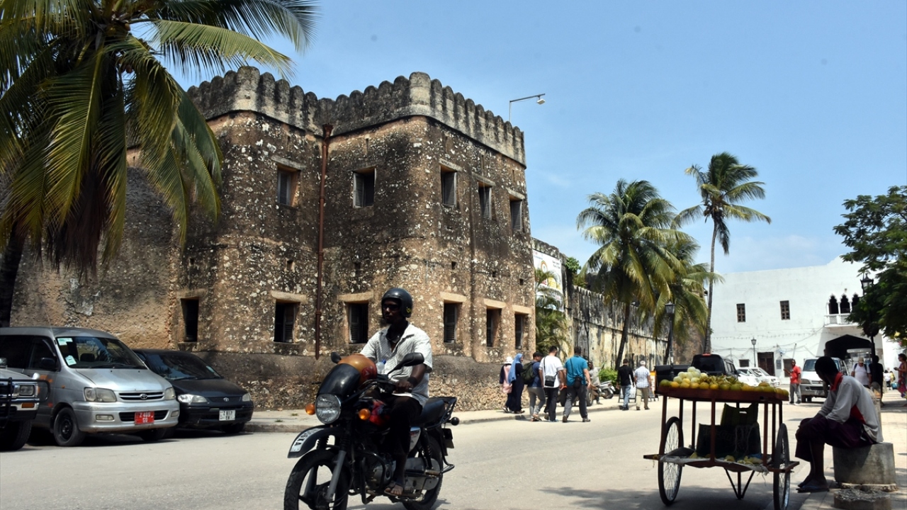 Medeniyetlere ev sahipliği yapan Zanzibar, mimari yapısı ve kültürüyle Afrika, Arap, Hint ve Avrupa medeniyetlerinin izlerini barındırıyor.
